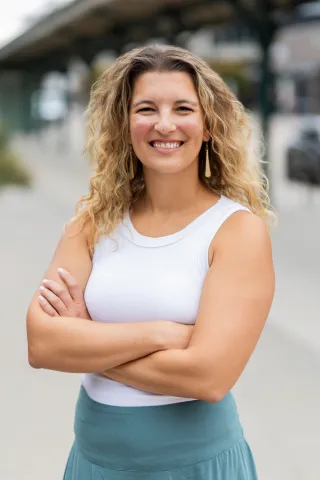 Becca Hier Headshot